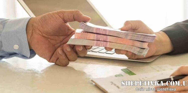 Ошукав людей на понад 400 тис грн: повідомлено підозру жителю Шепетівщини —Хмельнитчина