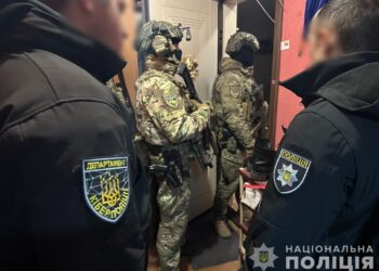 Поліцейські проводять понад 200 обшуків у справах щодо незаконного перетину кордону військовозобов’язаними