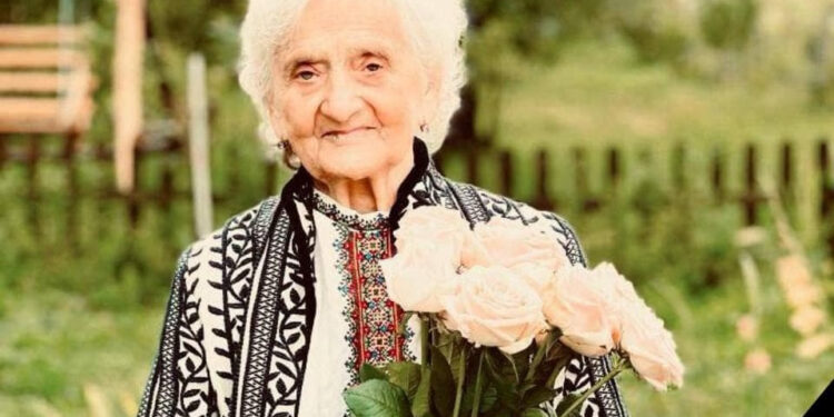 Померла сторічна зв’язкова УПА з Івано-Франківщини Ангелина Паламар