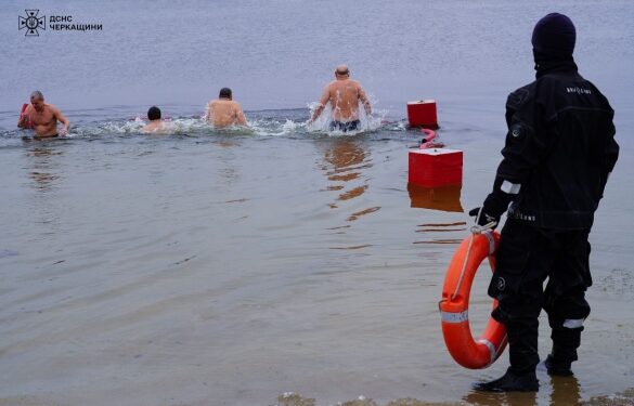 Рятувальники розповіли, як на Черкащині відзначили Водохреще