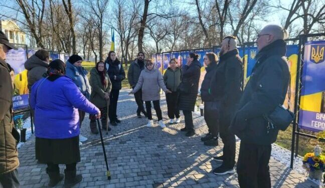 Сільський голова вибачилась родичам загиблих через конфлікт на Алеї Слави (відео) – Ділова Одеса
