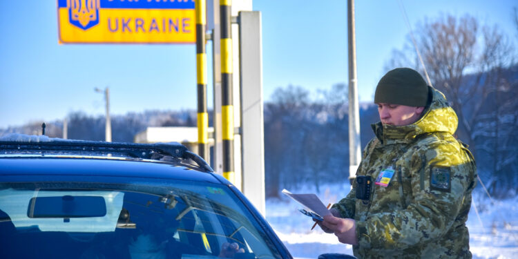 Ситуація на західному кордоні України: за тиждень понад пів мільйона перетинів