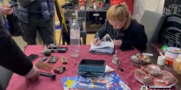Скандал з “мажорами”, які перекривали дорогу у Києві: поліція показала відео з обшуків
