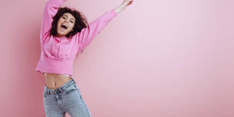 Толстовка для будь-якої нагоди: універсальний одяг – ПОЛТАВА СЬОГОДНІ