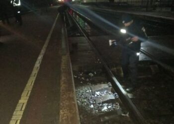 У Львові потяг на смерть збив чоловіка