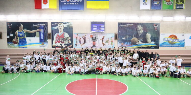 У Миколаєві, Одесі та Ужгороді пройшли Новорічні свята баскетболу – Федерація баскетболу України