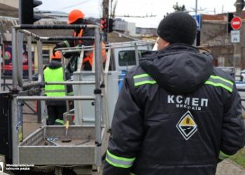 У Миколаєві завершують роботи з облаштування світлофорів безперебійним живленням » Миколаївський Оглядач