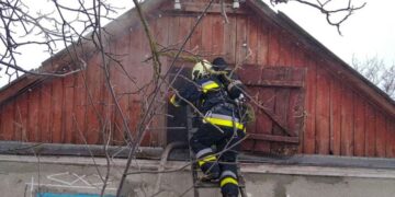 У Прикордонній Улашанівці палав житловий будинок —Хмельнитчина