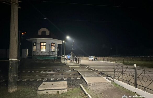 У Смілі потяг збив на смерть дівчину