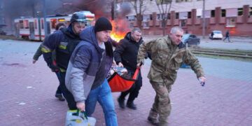 У Запоріжжі 13 людей загинуло через атаку росіян по місту  | Новости Запорожья