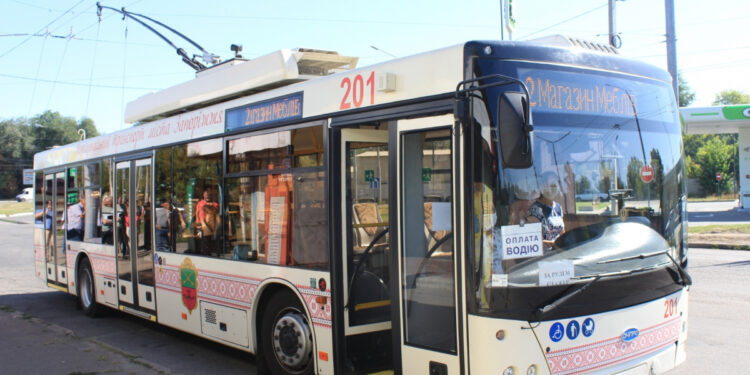 У Запоріжжі 7 січня тимчасово призупинять рух тролейбусного маршруту – як ходитиме транспорт | Новости Запорожья