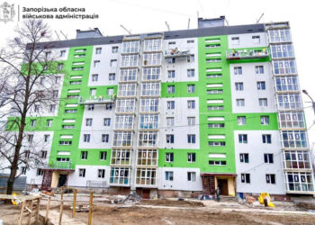 У Запоріжжі триває відбудова багатоповерхівки на вулиці Зестафонській, 8 – на якому етапі роботи | Новости Запорожья