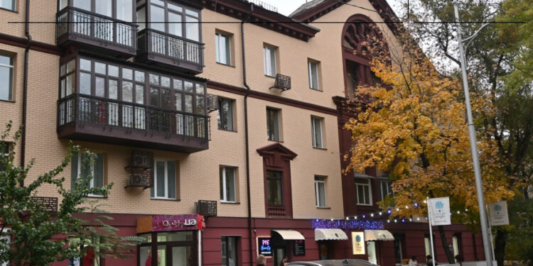 У Запоріжжі завершили відбудову багатоповерхівки за адресою Миру,14 – мешканці вже отримали ключі від квартир | Новости Запорожья