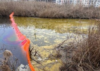 Відкачали 212 тонн водно-олійної емульсії: у Миколаєві продовжують ліквідацію наслідків ворожого обстрілу » Миколаївський Оглядач