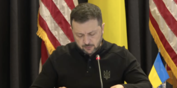 Володимир Зеленський на “Рамштайні” поговорив з Остіном про дрони, ППО та підтримку України