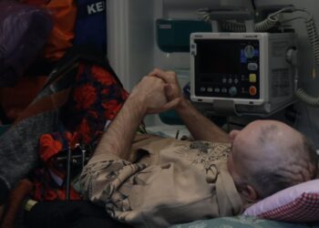 Зеленський: Україна повернула додому ще 25 полонених, серед них захисники Азовсталі (ФОТО)