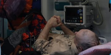 Зеленський: Україна повернула додому ще 25 полонених, серед них захисники Азовсталі (ФОТО)