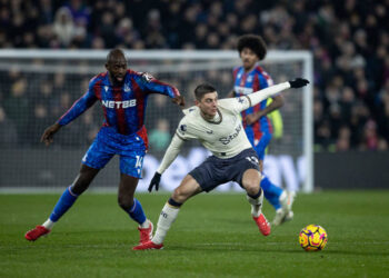 АПЛ. Виталий Миколенко помог «Эвертону» оформить победу над «Кристал Пэлас» на выезде