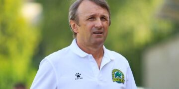 Аутсайдер Другої ліги залишився без тренера
