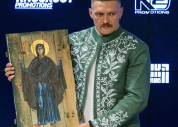 “Британия станет центром бокса”: Уоррен назвал роль Усика в спорте – Спорт ):Бокс