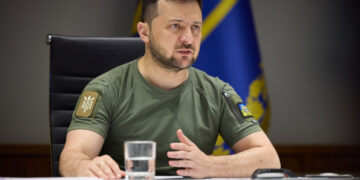 “Через втрати на фронті путін хоче зупинити вогонь, щоб підготуватися до нового наступу”, — Зеленський
