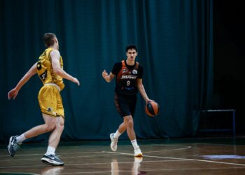 Черкаські Мавпи впевнено виграли в Київ-Баскета – Федерація баскетболу України