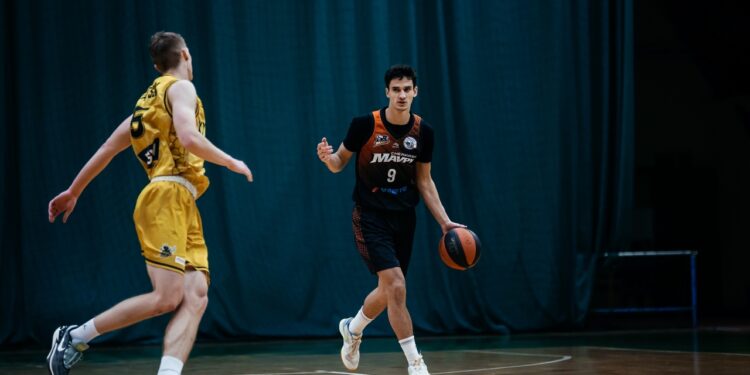 Черкаські Мавпи впевнено виграли в Київ-Баскета – Федерація баскетболу України