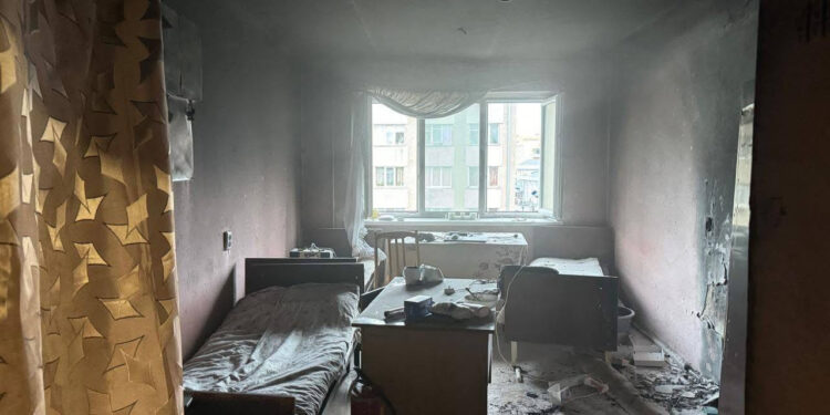 Горіли холодильник та чайник: в Івано-Франківську в гуртожитку трапилась пожежа (ФОТО)