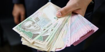 Який розмір середньої пенсії в Запоріжжі порівняно з іншими регіонами – статистика Опендатабот | Новости Запорожья