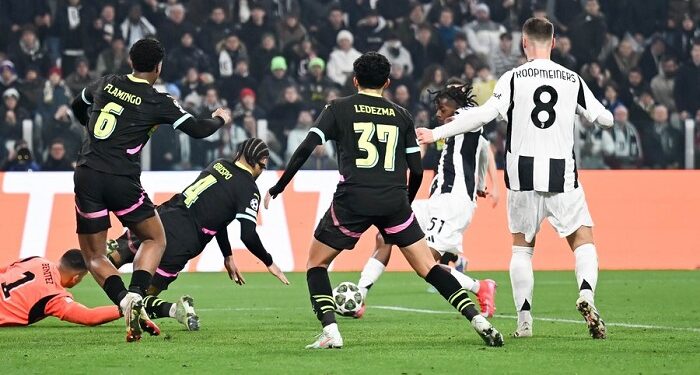 «Ювентус» в первом матче раунда плей-офф Лиги чемпионов переиграл «ПСВ»