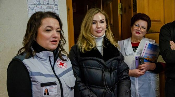 Кілька соціально значущих об’єктів в Черкаському районі оглянули представники Червоного Хреста разом з Бандурко — Новости Черкасс