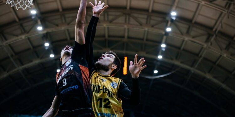 Київ-Баскет поступився Черкаським Мавпам: фотогалерея – Федерація баскетболу України