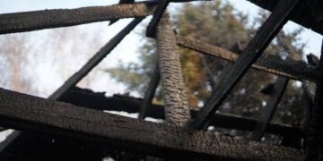 Масована атака по Запоріжжю 17 лютого – мешканка приватного будинку, в який поцілив Шахед, розповіла про пережите та показала наслідки | Новости Запорожья