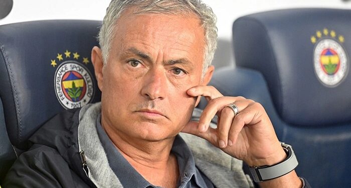 Моуриньо обвиняют в расизме и грозят криминальным делом