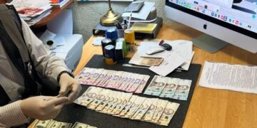 На Миколаївщині чиновника викрили на хабарі в робочому кабінеті :: Інтент :: Суспільно-політичне видання:: Регіональна мережа якісної журналістики