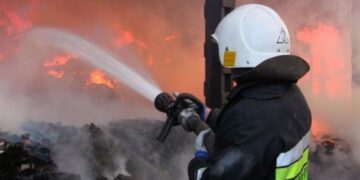 На Звенигородщині горів будинок: постраждав чоловік