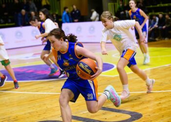 Офіційні м’ячі ВЮБЛ від ФБУ та Spalding вже в Україні! – Федерація баскетболу України