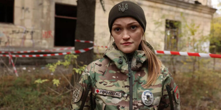 Парамедикиня із Запоріжжя Дар’я Арбузова з позивним Евак розповіла, як рятує людей після обстрілів | Новости Запорожья