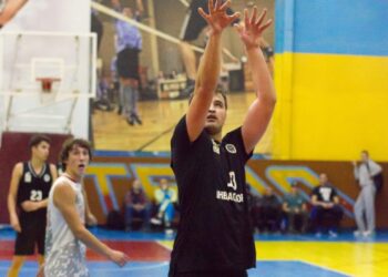 Перша ліга: Інваспорт та Суми завершили ігровий тиждень перемогами – Федерація баскетболу України