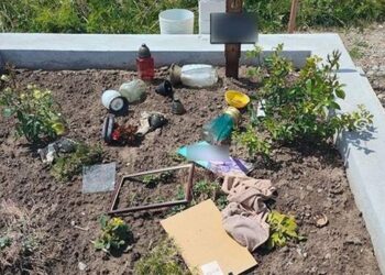 Поліцейські затримали на Одещині двох підлітків за підозрою у нарузі над могилами захисників :: Інтент :: Суспільно-політичне видання:: Регіональна мережа якісної журналістики