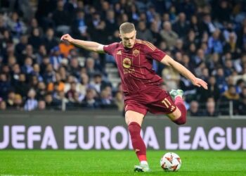 «Рома» разыграла ничью с «Порту» в первом матче плей-офф Лиги Европы