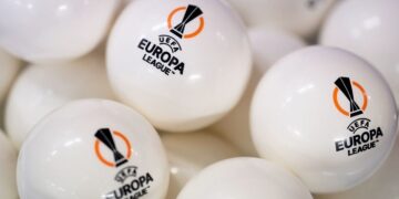 Стали известны имена соперников 1/8 финала Лиги Европы. С кем сыграет Довбик и его команда?