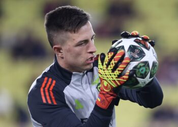 Трубин помог «Бенфике» одержать важную победу над «Монако» в первом матче плей-офф Лиги чемпионов