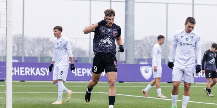 «Верес» у листопаді допоміг ЛНЗ оформити чергову домашню велику поразку