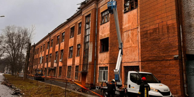 Внаслідок ворожої атаки у Запоріжжі зазнала пошкоджень колишня інженерна академія – у виші оцінили наслідки обстрілу, на ремонт потрібні значні кошти | Новости Запорожья