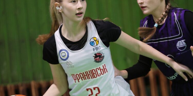 Жіноча Вища ліга: Франківськ-ПНУ-ДЮСШ-2 обіграв Козачку, третя поспіль перемога Полтави-Баскет-СумДПУ – Федерація баскетболу України