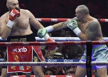 Бывший чемпион назвал боксера, который почти победил Усика – Спорт ):Бокс