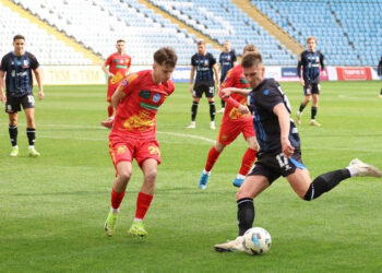 «Чорноморець» з другої спроби випередив «Ворсклу» за кількістю довгих передач