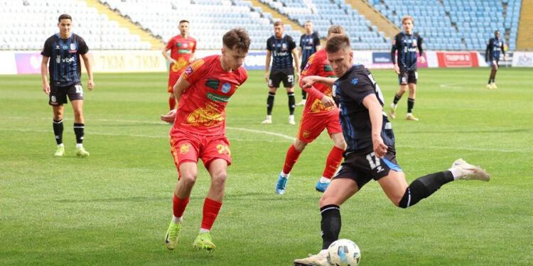 «Чорноморець» з другої спроби випередив «Ворсклу» за кількістю довгих передач