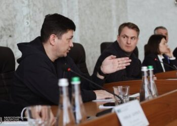 «Діалог влади з бізнесом»: відбулася зустріч начальника МОВА Віталія Кіма та голови ДПС України Руслана Кравченка з платниками податків » Миколаївський Оглядач